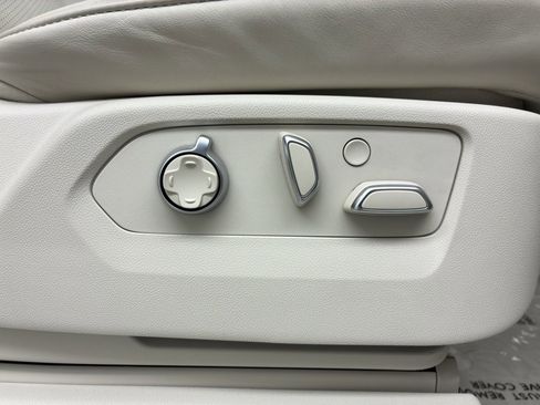 Used 2023 Cadillac Escalade Sport Platinum image 58