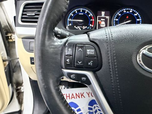 Used 2015 Toyota Highlander Limited Platinum image 19
