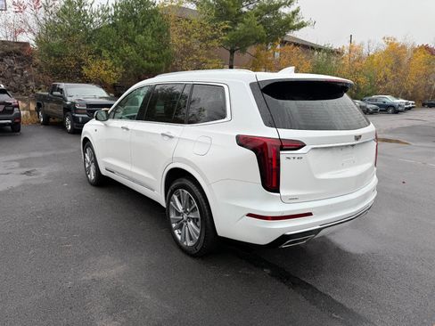 Used 2024 Cadillac XT6 Premium Luxury image 3