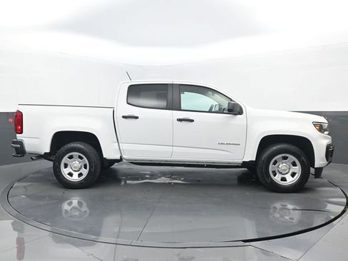 Used 2022 Chevrolet Colorado W/T image 2