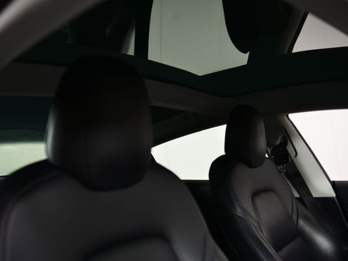 Used 2020 Tesla Model 3 Long Range image 12