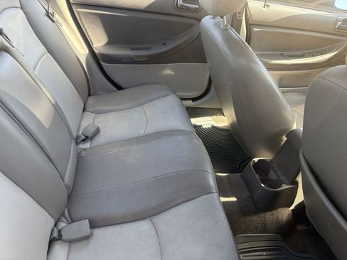 Used 2005 Chrysler Sebring Sedan FWD image 6