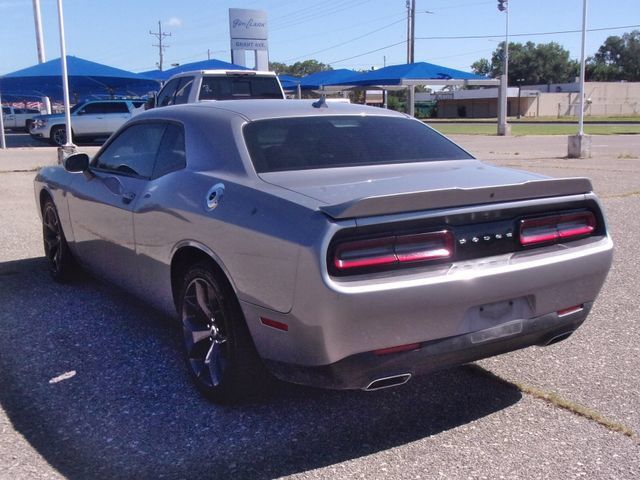 Used 2018 Dodge Challenger SXT Plus RWD image 5