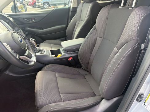 Used 2024 Subaru Outback Premium image 14