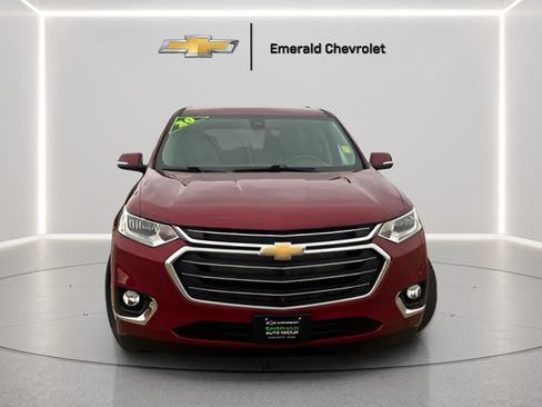 Used 2020 Chevrolet Traverse Premier FWD image 2