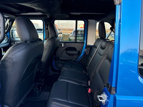 New 2026 Jeep Wrangler Unlimited Sport image 30