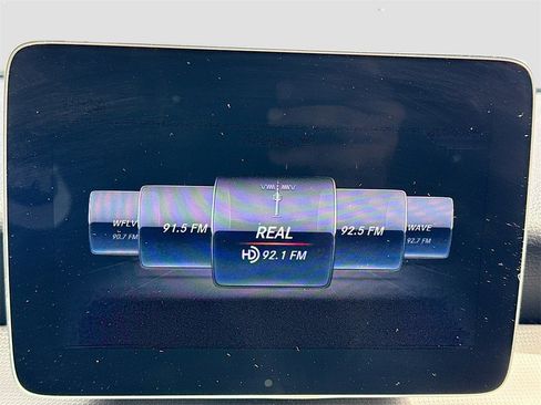 Used 2020 Mercedes-Benz GLA 250 4MATIC image 14