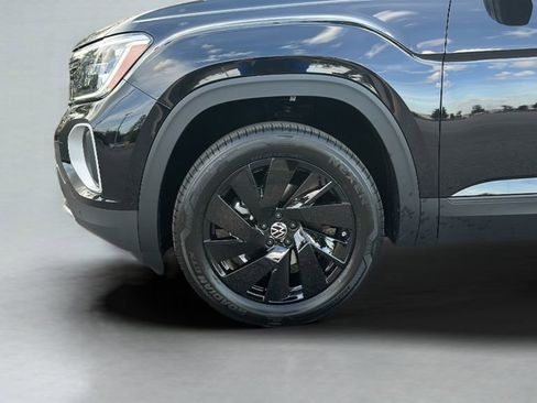 New 2026 Volkswagen Atlas SE image 23