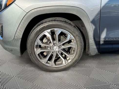 Used 2020 GMC Terrain SLT w/ Preferred Package image 28
