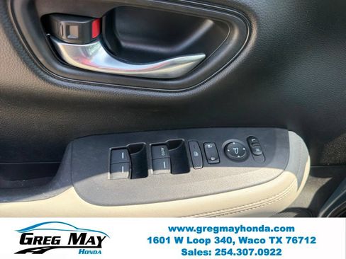 Used 2024 Honda HR-V LX image 11