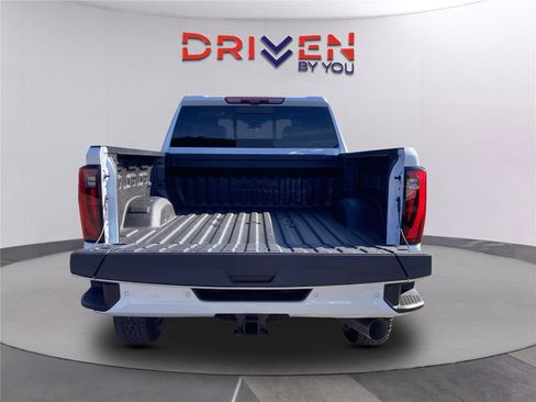 New 2026 GMC Sierra 2500 Denali w/ Denali Reserve Package AWD/4WD image 34