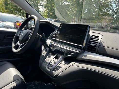 New 2026 Honda Odyssey EX-L image 17