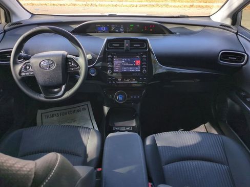 Used 2022 Toyota Prius Prime XLE image 14