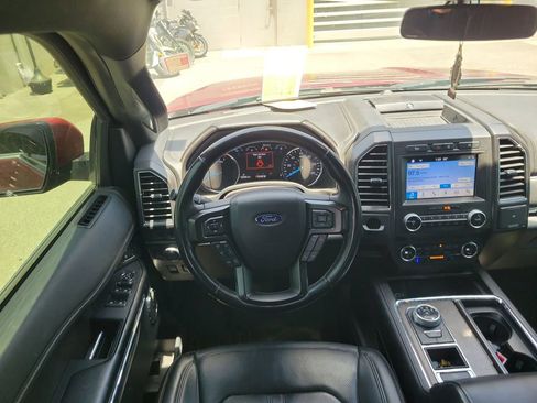 Used 2019 Ford Expedition Max Limited w/ Driver Assistance Package RWD image 16