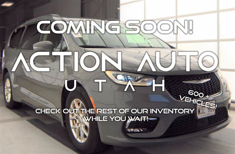Used 2022 Chrysler Pacifica Touring-L FWD image 1