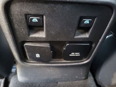 Used 2021 Ford Bronco Wildtrak image 14