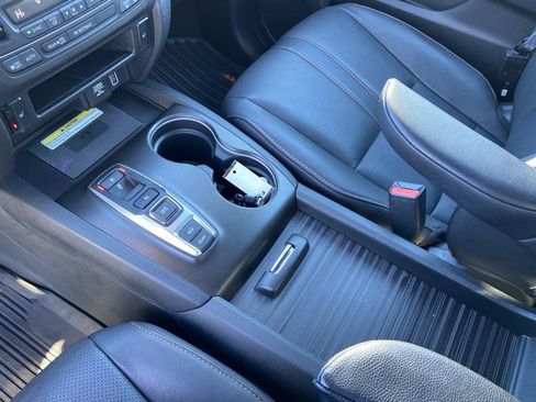 Used 2023 Honda Passport TrailSport image 23