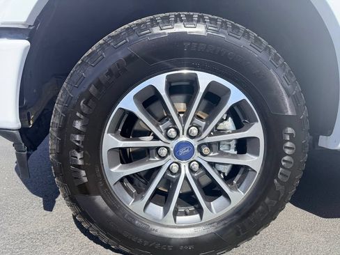 Used 2020 Ford F150 XLT w/ Equipment Group 302A Luxury AWD/4WD image 16