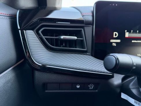 New 2026 Nissan Kicks SR image 23