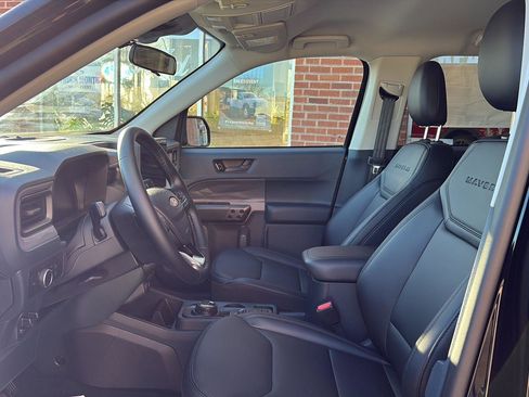 New 2026 Ford Maverick Lariat w/ Black Appearance Package image 8