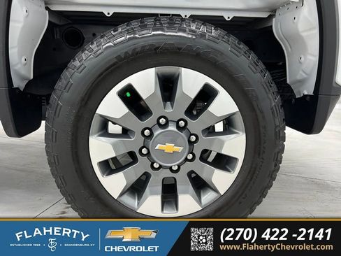 Used 2024 Chevrolet Silverado 2500 Custom w/ Custom Value Package AWD/4WD image 21