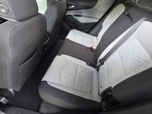 Used 2020 Chevrolet Equinox LS w/ LS Convenience Package FWD image 9