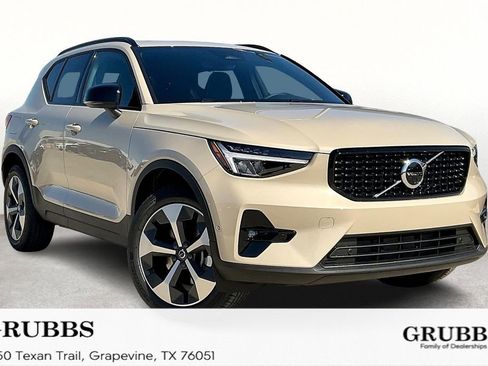 New 2026 Volvo XC40 B4 Plus w/ Protection Package Premier image 1