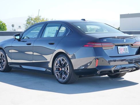 New 2026 BMW i5 eDrive40 w/ M Sport Package image 7