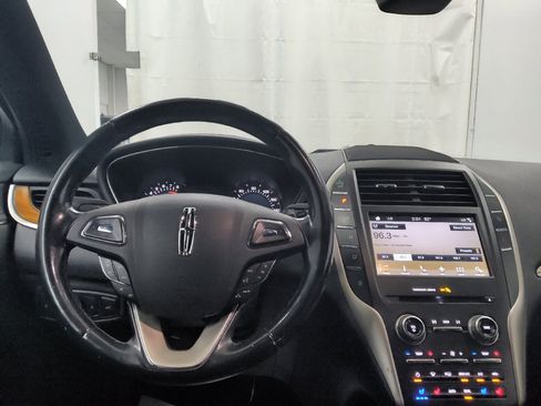 Used 2017 Lincoln MKC Reserve w/ Lincoln MKC Climate Package FWD image 22