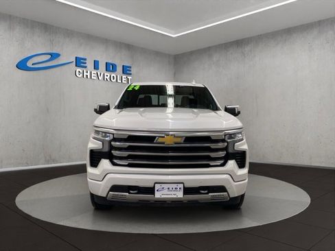 Used 2024 Chevrolet Silverado 1500 High Country w/ Technology Package image 8
