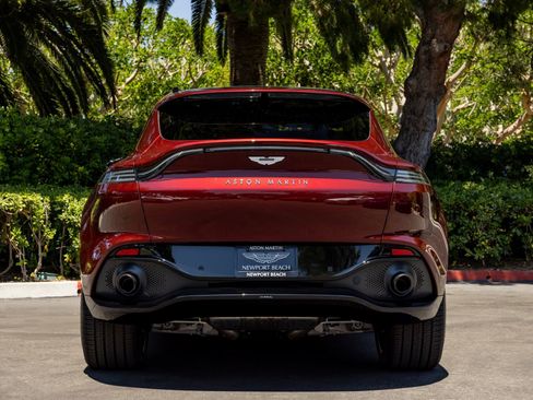 Used 2021 Aston Martin DBX AWD/4WD image 6