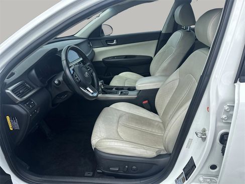 Used 2020 Kia Optima EX image 10