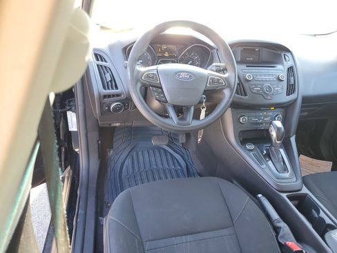 Used 2016 Ford Focus SE image 11