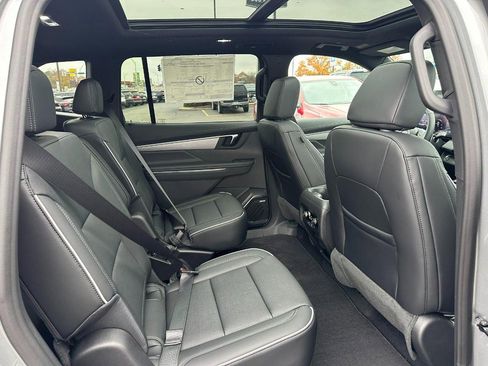 New 2026 Buick Enclave Preferred w/ Power Package image 4