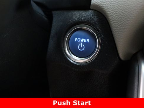 Used 2021 Toyota RAV4 XLE image 18