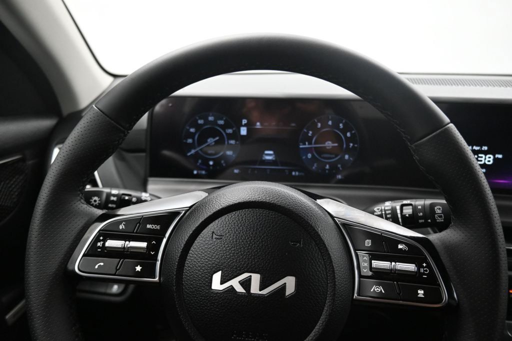 New 2026 Kia Seltos SX w/ SX Sunroof Package AWD/4WD image 36