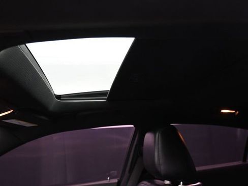 Used 2017 Dodge Charger SXT w/ AWD Plus Group image 21