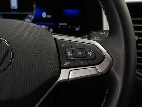 Used 2022 Volkswagen Atlas Cross Sport SE image 38