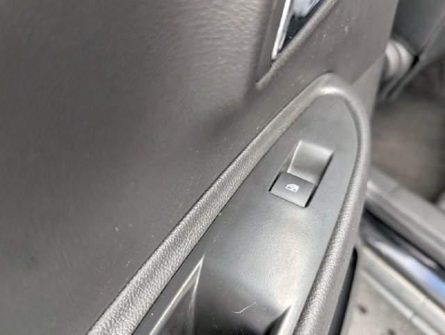 Used 2019 Chevrolet Trax LT w/ LT Convenience Package FWD image 15