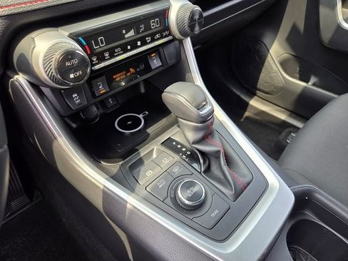 Used 2021 Toyota RAV4 SE w/ Weather & Moonroof Package AWD/4WD image 29