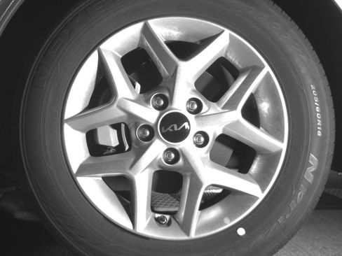 Used 2025 Kia Soul LX w/ LX Technology Package image 12