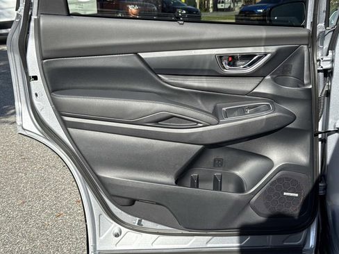 New 2026 Subaru Ascent Limited image 11