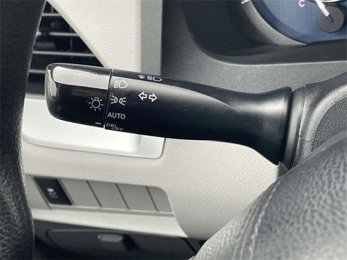Used 2018 Toyota Sienna LE image 23