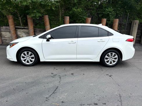 Used 2020 Toyota Corolla LE image 6