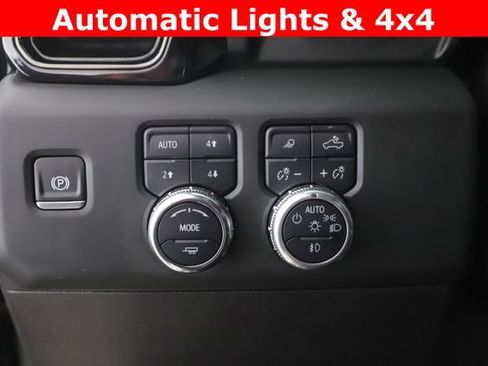 Used 2025 GMC Sierra 2500 AT4 w/ Technology Package image 20