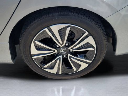 Used 2018 Honda Civic EX-L image 8