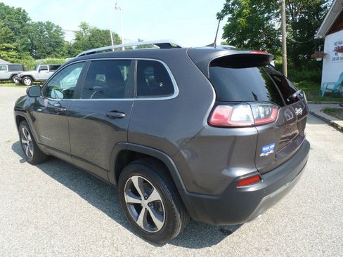 Used 2019 Jeep Cherokee Limited AWD/4WD image 11