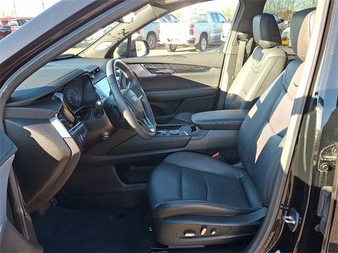 Certified 2023 Cadillac XT6 Premium Luxury w/ Technology Package image 11