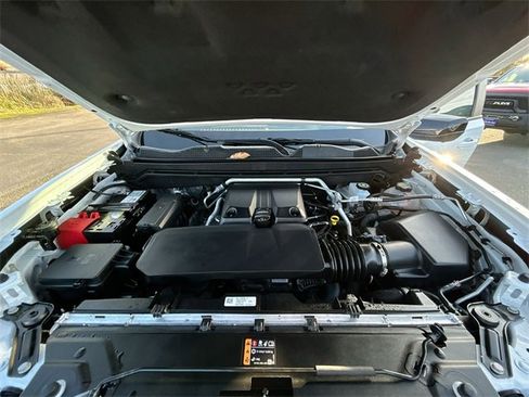 Certified 2024 Chevrolet Colorado ZR2 w/ ZR2 Convenience Package III image 30