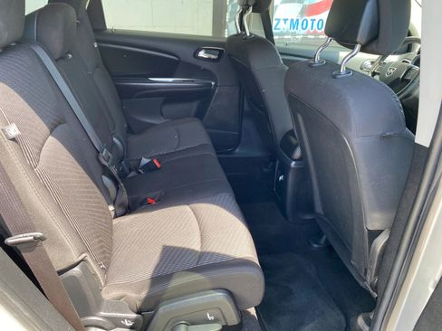 Used 2014 Dodge Journey SXT w/ Flexible Seating Group FWD image 13